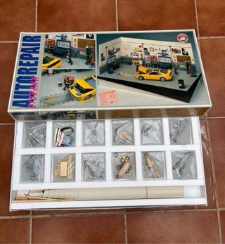 Coches Citroën, Ferrari y Diorama