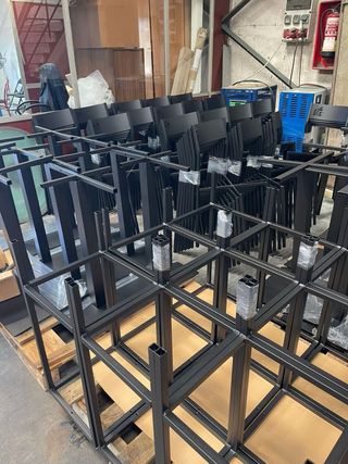 Tavoli da bar in metallo nero