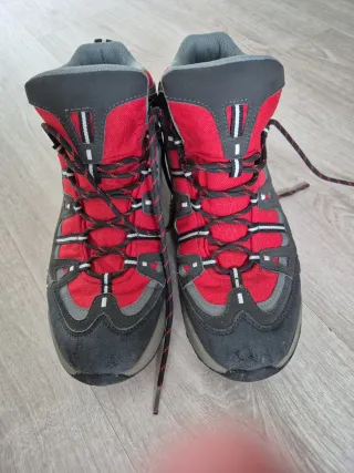 Botas Trekking Quechua Talla 44