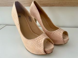 Zapatos de tacón beige/rosa talla 38