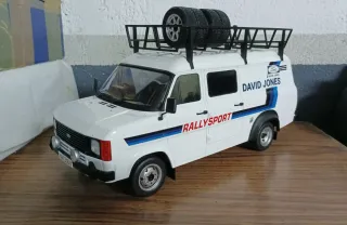 Ford Transit 1/18
