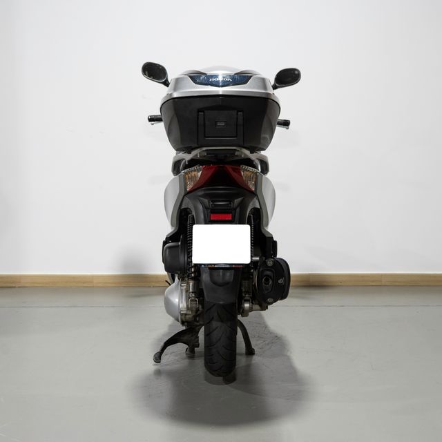 HONDA SH 300i TOP CASE KEYLESS