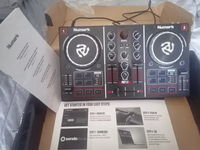 Numark Party Mix Mesa de Mezclas DJ