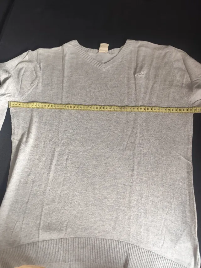 Jersey pico Hollister punto fino gris 