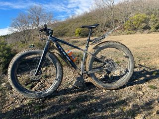 Bicicleta Fat Bike Trek Carbono