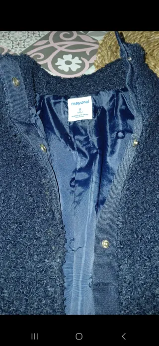 Cappotto riccio blu marino per ragazze; marchio Mayoral