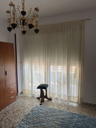 Piso en alquiler en Linares
