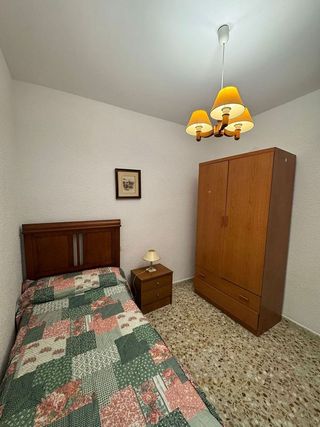 Piso en alquiler en Linares
