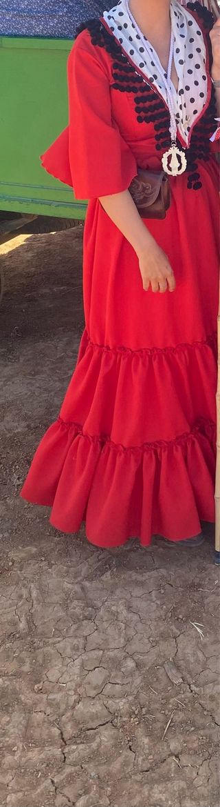 Traje de flamenca rojo y blanco