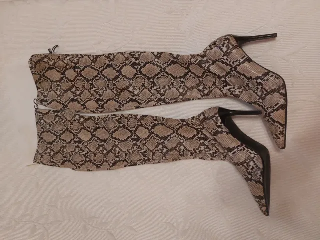 Botas altas Mango piel serpiente talla 40