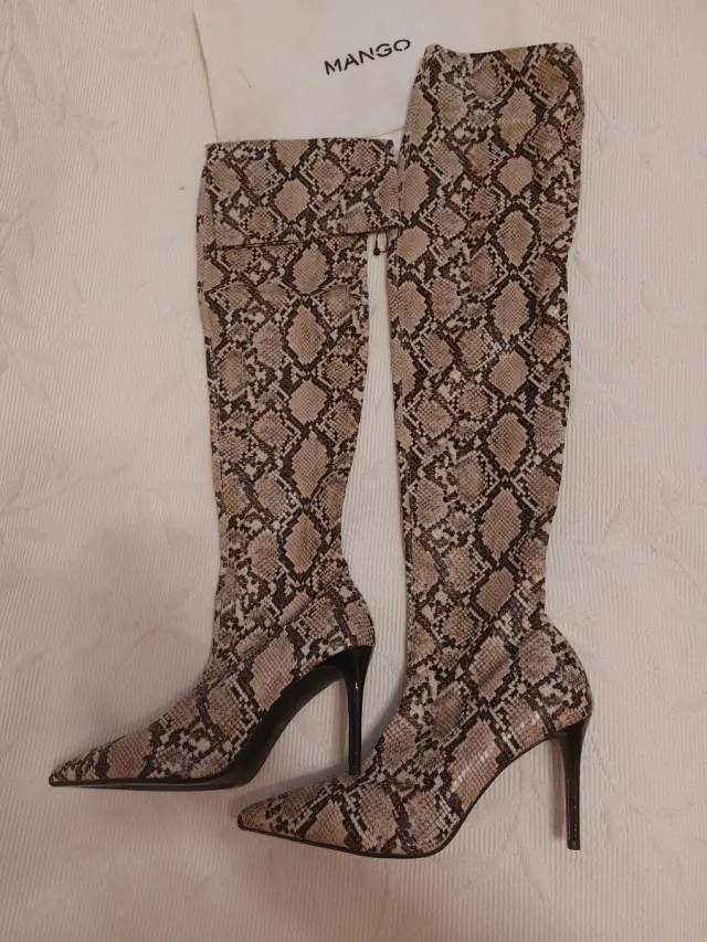 Botas altas Mango piel serpiente talla 40