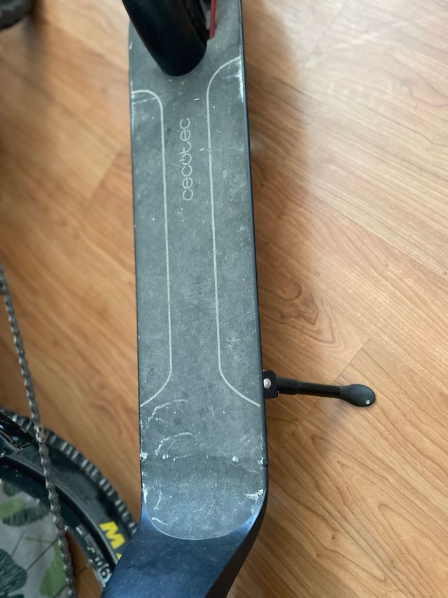 Patinete Cecotec Bongo 