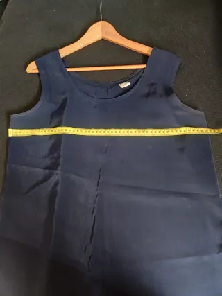 Blusa de tirantes con efecto brillo azul marino 