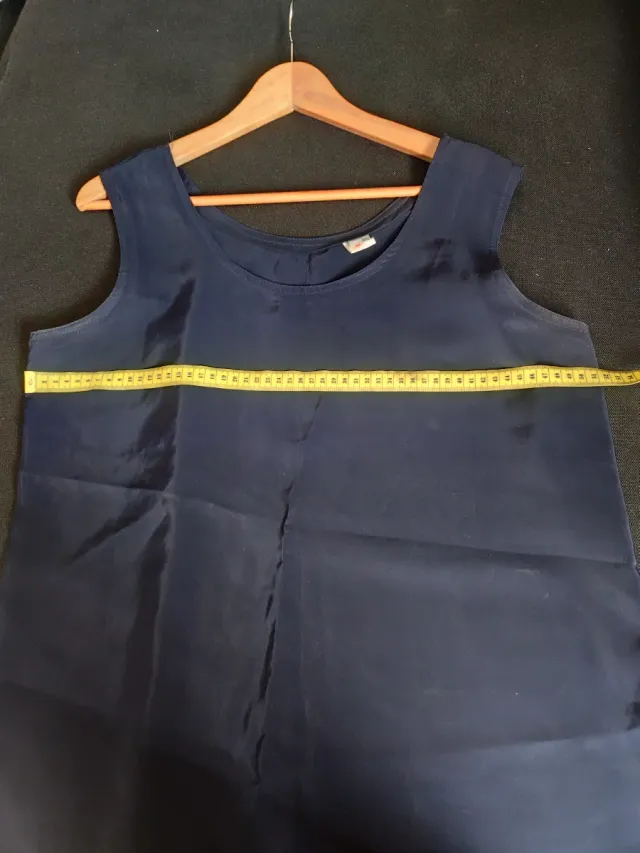 Blusa de tirantes con efecto brillo azul marino 