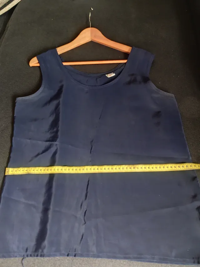 Blusa de tirantes con efecto brillo azul marino 