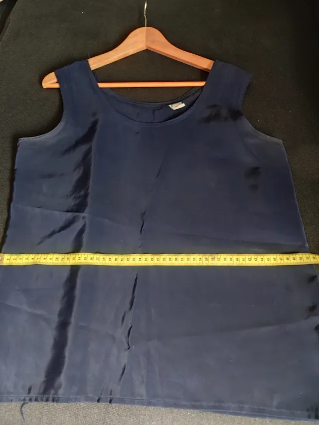 Blusa de tirantes con efecto brillo azul marino 