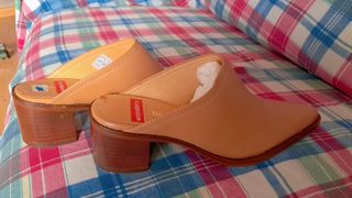 Zuecos camel talla 38 Wonders