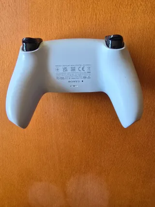 Mando PS5 DualSense Blanco y Negro