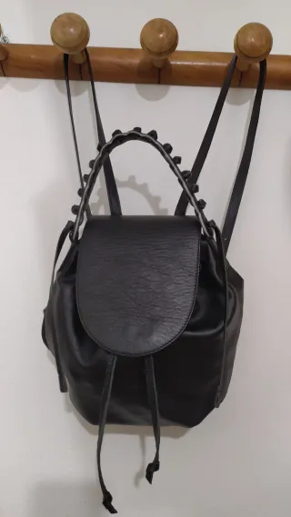Mochila Innué Piel Negra