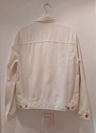 Cazadora vaquera blanca Mango