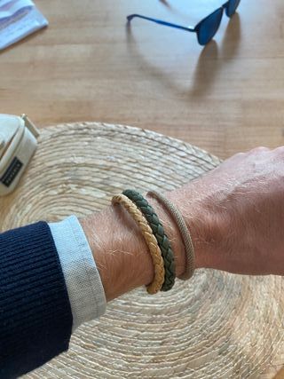 Set di 4 braccialetti fatti a mano beige e verde