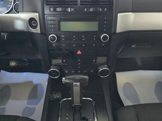 VOLKSWAGEN Touareg 2.5 R5 TDI
