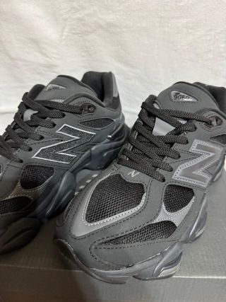New Balance 9060 Scarpe Uomo Nero Grigio