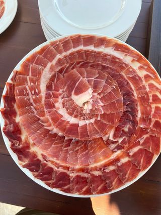 Servicio profesional de corte de jamón y envasado