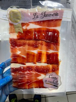Servicio profesional de corte de jamón y envasado