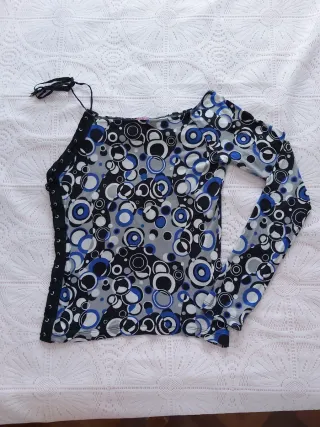 Bershka vintage 00s camiseta con cruzado lateral