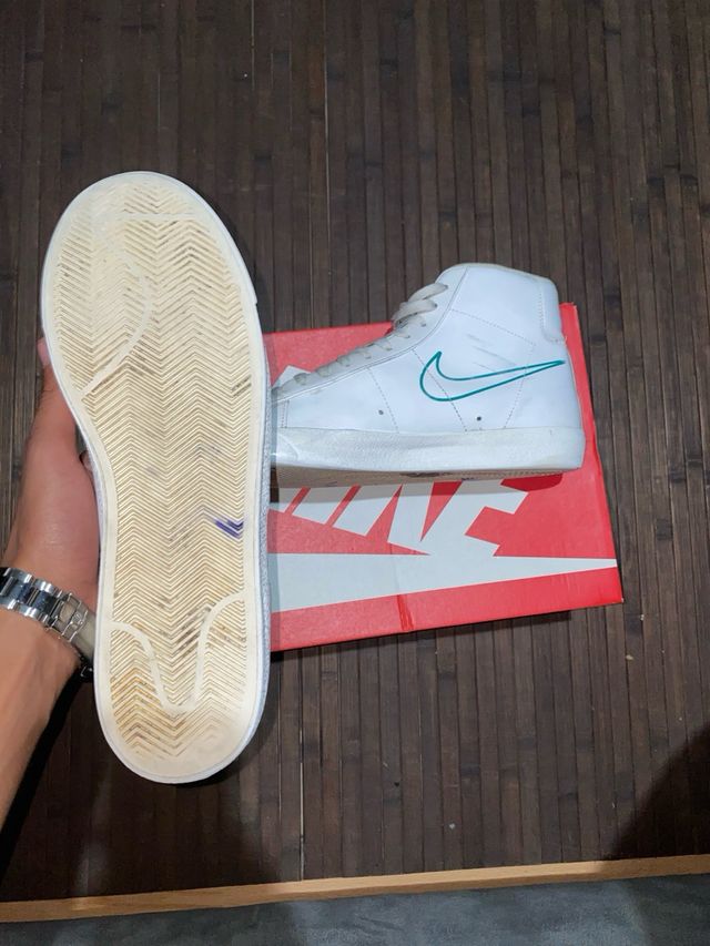 Nike Blazer Mid 77