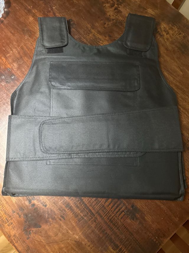 Chaleco protector KOLHGNSE negro
