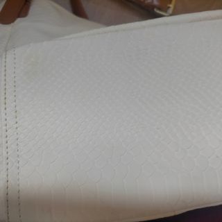 Bolso Desigual Blanco con Detalles Marrones