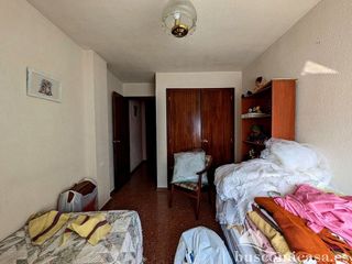 Piso en venta en Linares