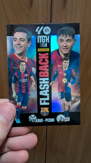 Carta Panini MGK 25/26 Xavi Pedri