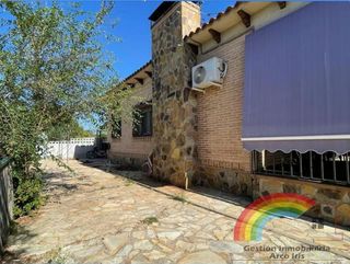 Chalet en venta en Escalona