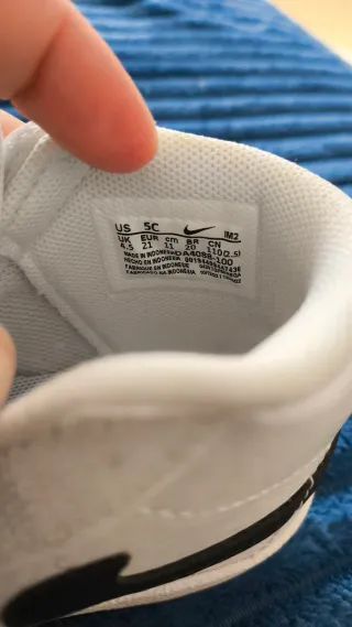 Zapatillas Nike niño blancas