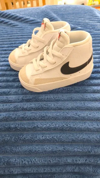 Zapatillas Nike niño blancas