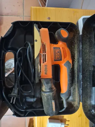 Lijadora Eléctrica Black+Decker 240W