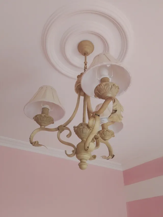 Lámpara de techo beige