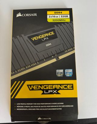 CorsairVengeance LPX DDR4 32GB (2x16GB)3200MHzCL16