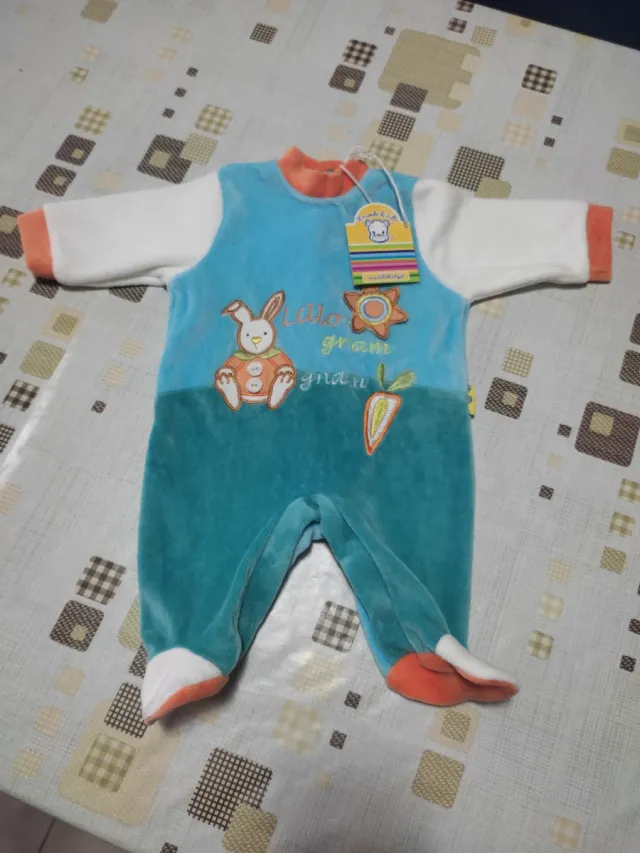 Tutina neonato "Il mondo di Lillo"