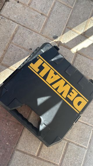 Taladro percutor DeWalt DWD024KS