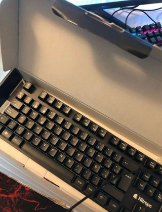 Teclado y Ratón Nitropc RGB