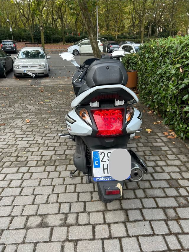 Scooter SYM GTS 125 Evo