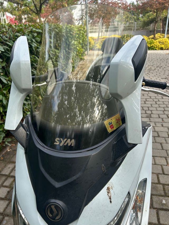 Scooter SYM GTS 125 Evo