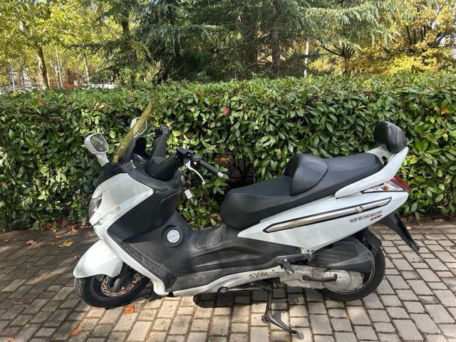 Scooter SYM GTS 125 Evo