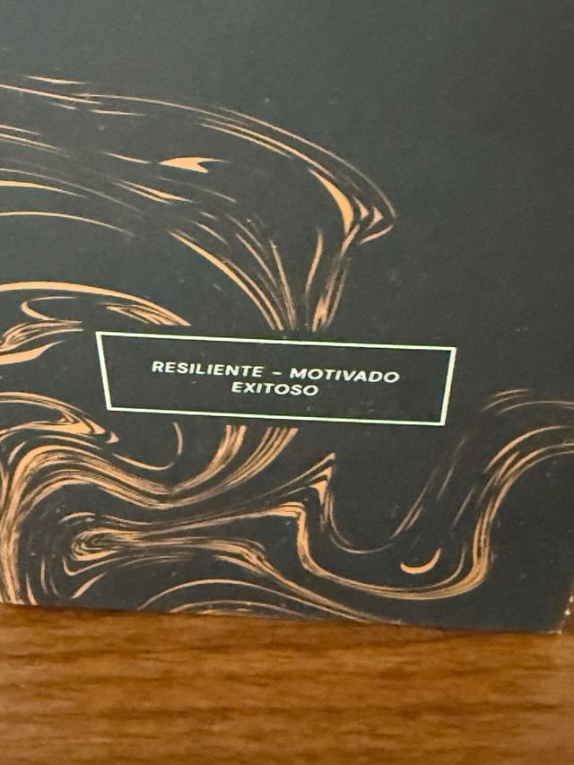 Vela aromática Thrive & Strive