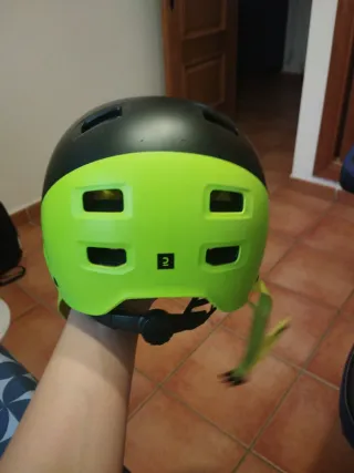 Casco negro talla M