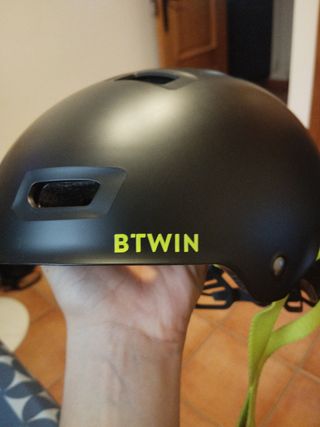 Casco negro talla M